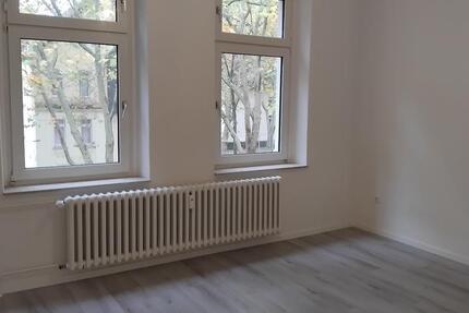 Sehr schöne sanierte 2 Zimmer Wohnung in Duisburg zu vermieten zimmer