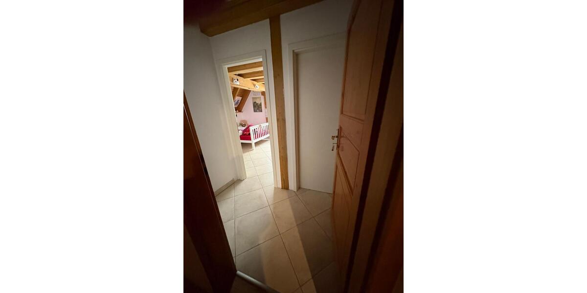 Etagenwohnung Bochum Querenburg - 4.5 Zimmer, 145 m&sup2;, 1.650&euro; | Angebot:26473010