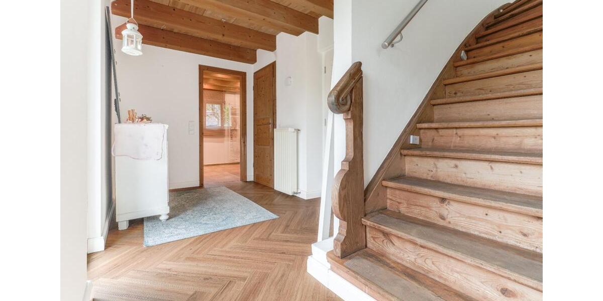 Doppelhaushälfte Essen Stadtbezirk VIII - 4 Zimmer, 127 m&sup2;, 2.150&euro; | Angebot:25657664