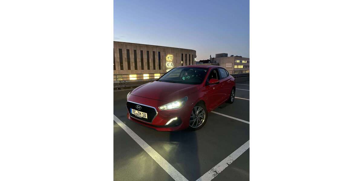 Hyundai i30 80.000 km 11.000 &euro; Recklinghausen 45665