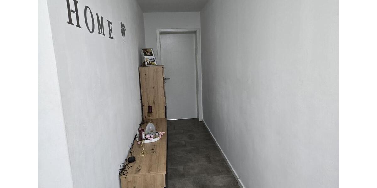 Etagenwohnung Voerde (Niederrhein) - 3 Zimmer, 82 m&sup2;, 475&euro; | Angebot:25539389