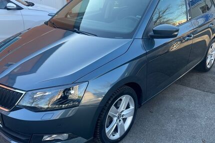 Skoda Fabia 43.000 km 11.950 &euro; Essen 45357