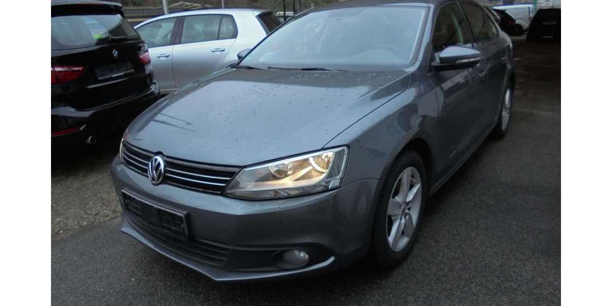 VW Jetta 125.000 km 8.950 € Essen 45329