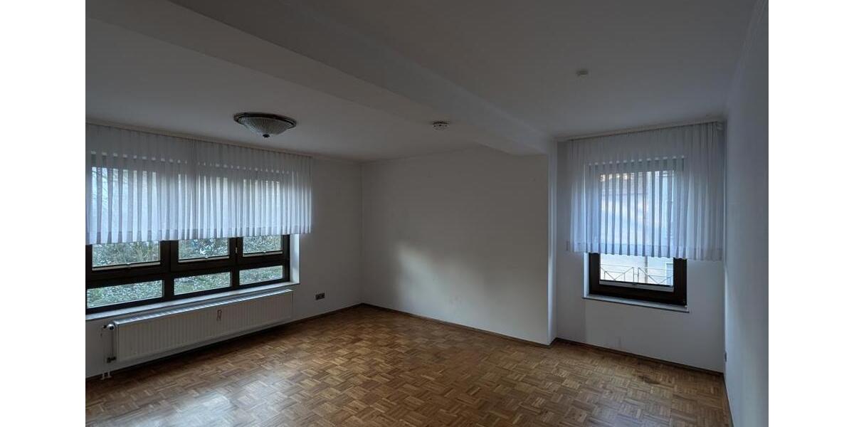 Etagenwohnung Oberhausen - 2 Zimmer, 57 m&sup2;, 499&euro; | Angebot:25881197