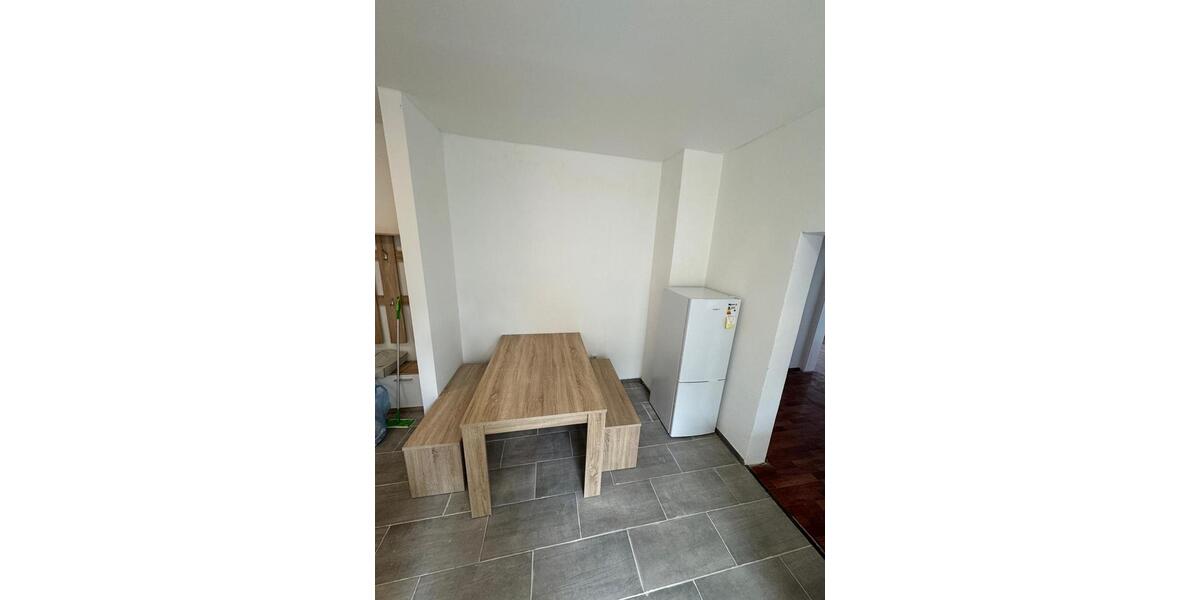 Etagenwohnung Velbert - 4 Zimmer, 90 m&sup2;, 1.210&euro; | Angebot:25882607