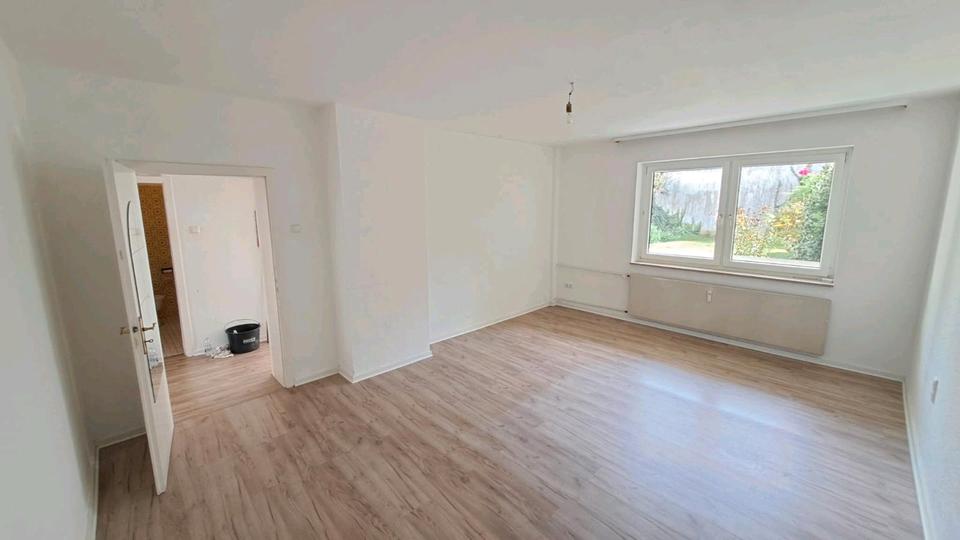 Erdgeschoßwohnung Essen Stadtbezirk III - 3 Zimmer, 75 m&sup2;, 150.000&euro; | Angebot:27457205