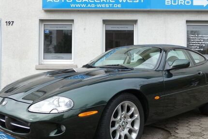 Jaguar XK8