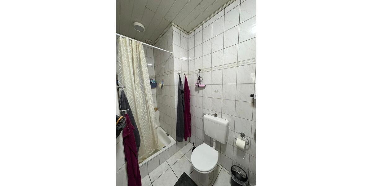 Einfamilienhaus Gelsenkirchen Gelsenkirchen-Mitte - 5 Zimmer, 132 m&sup2;, 950&euro; | Angebot:25646876