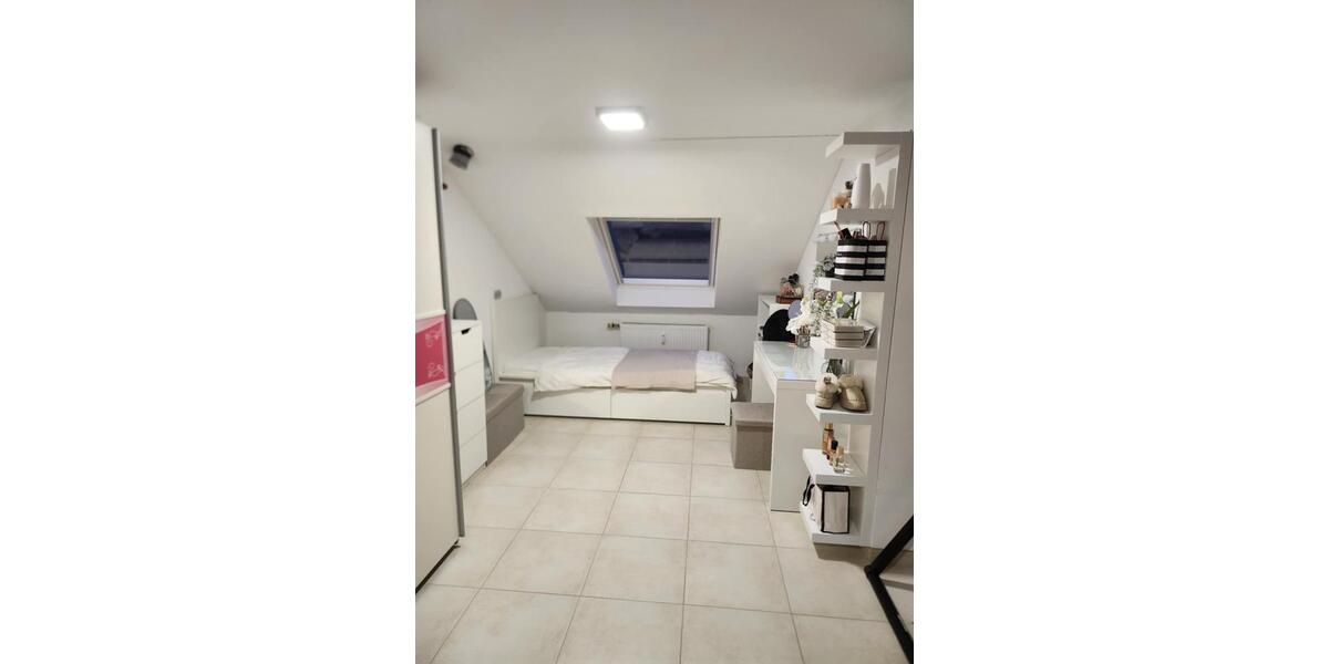 Zwei Dachgeschosswohnungen zum Preis von einer 4 zimmer