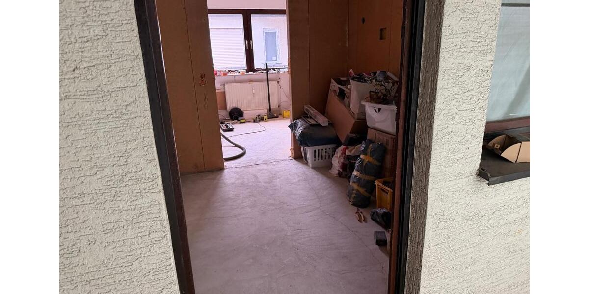 Mehrfamilienhaus Kapitalanlage teilsaniert teilvermietet zimmer