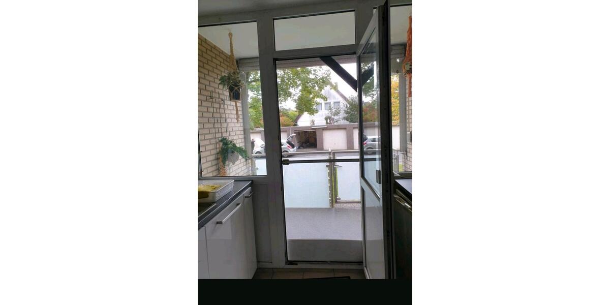 Erdgeschoßwohnung Moers - 3 Zimmer, 76 m&sup2;, 1.350&euro; | Angebot:26415660