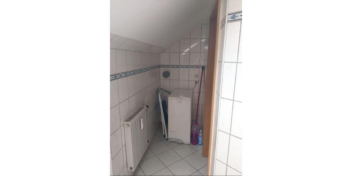 Dachgeschoßwohnung Bochum Bochum-Südwest - 3 Zimmer, 80 m&sup2;, 450&euro; | Angebot:26441280