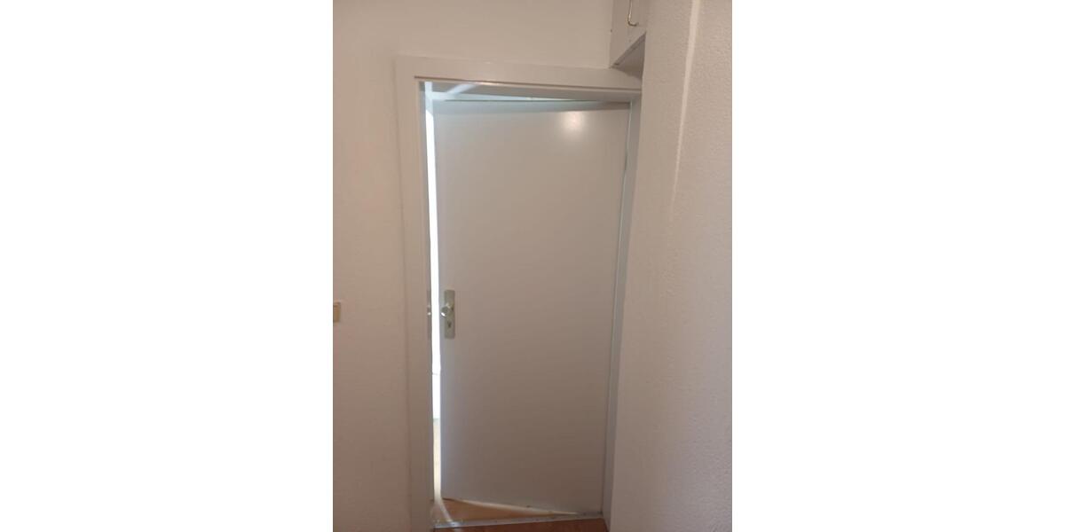 Top Wohnung frisch renoviert 2 zimmer