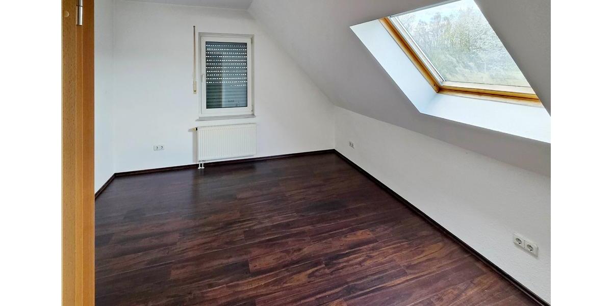 Dachgeschoßwohnung Bochum Bochum-Nord - 2.5 Zimmer, 72 m&sup2;, 680&euro; | Angebot:26459516