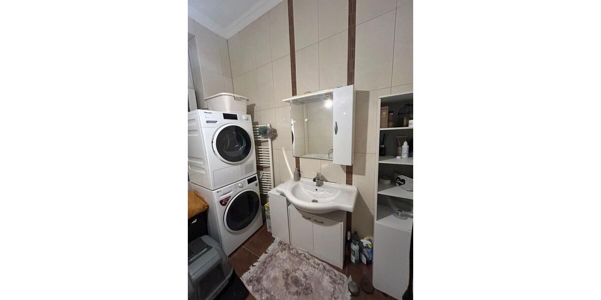 Etagenwohnung Duisburg Duisburg-Mitte - 4 Zimmer, 85 m&sup2;, 130.000&euro; | Angebot:26869302