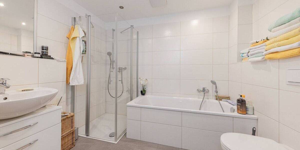 Etagenwohnung Schwelm - 2 Zimmer, 64 m&sup2;, 250.000&euro; | Angebot:26886067