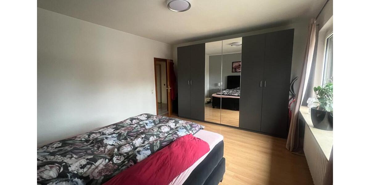 Etagenwohnung Duisburg Essenberg - 2 Zimmer, 80 m&sup2;, 720&euro; | Angebot:25611916