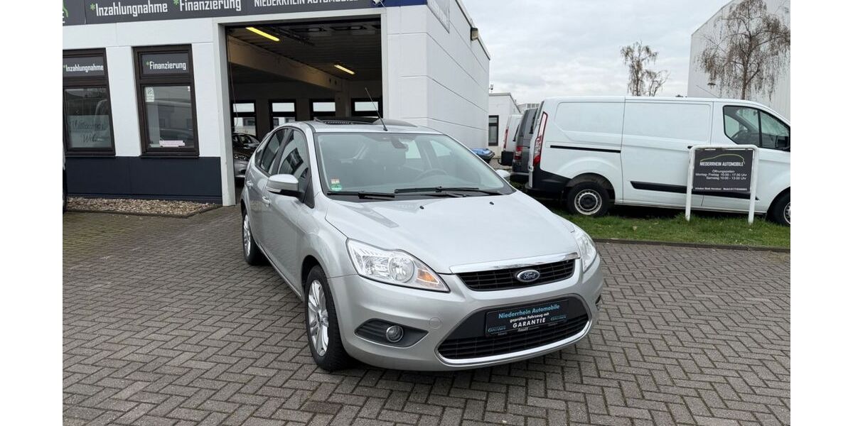 Ford Focus 42.552 km 6.490 &euro; Moers 47441