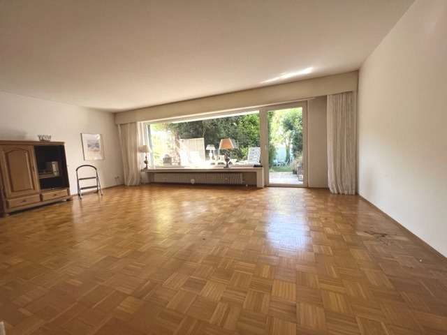 Etagenwohnung Mülheim an der Ruhr Heißen - 2 Zimmer, 110 m&sup2;, 1.100&euro; | Angebot:26472349