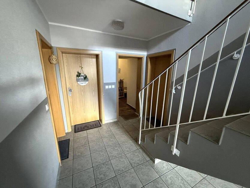 2,5-Zimmer Eigentumswohnung mit fast 100 m² Dachterrasse