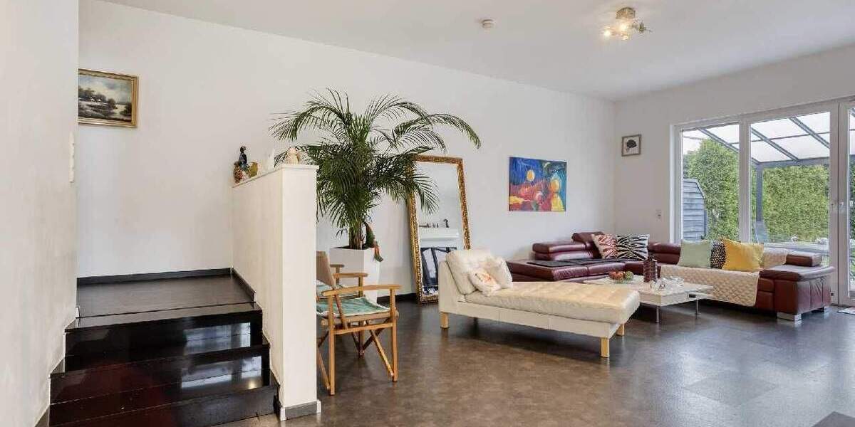 Moderne Doppelhaushälfte mit sonnigem Garten, Dachterrasse und Garage in Ratingen-Lintorf 5 zimmer