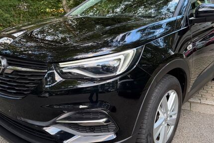 Opel Grandland (X) 61.237 km 8.200 &euro; Essen 45276