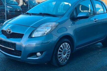 Toyota Yaris 236.478 km 2.790 &euro; Essen 45309