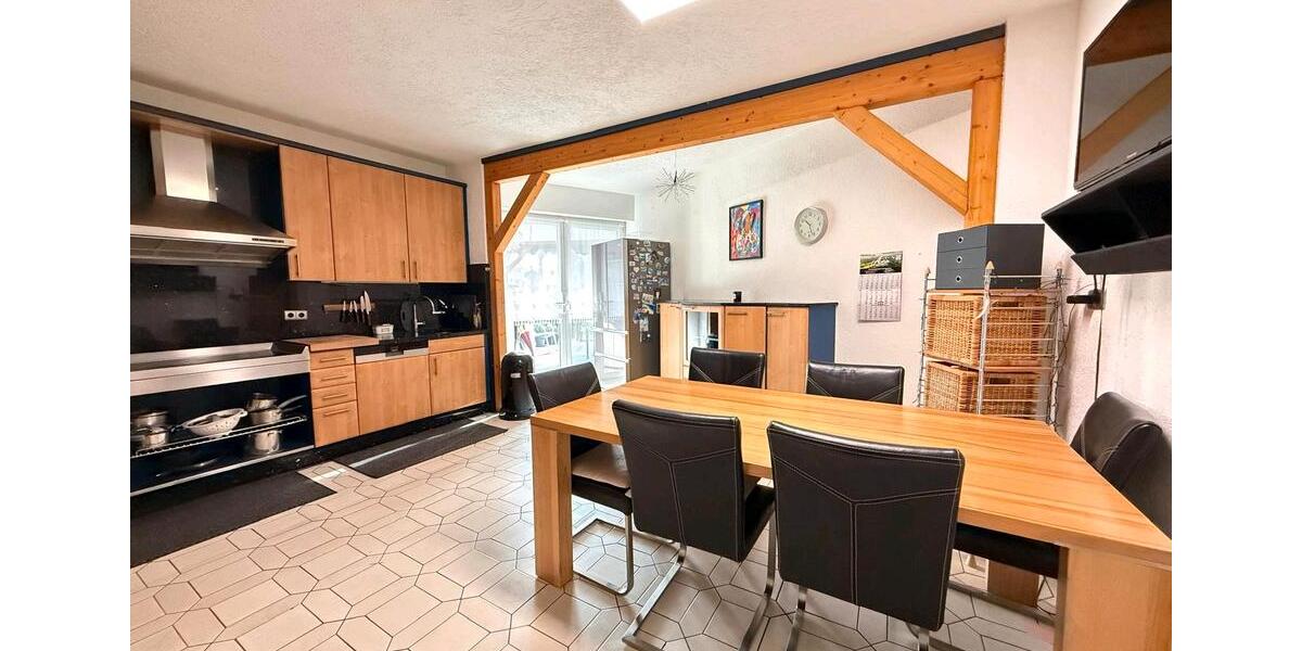 Reihenhaus Duisburg Hamborn - 5 Zimmer, 184 m&sup2;, 325.000&euro; | Angebot:27464599