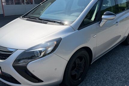 Opel Zafira 199.000 km 4.500 &euro; Marl 45772