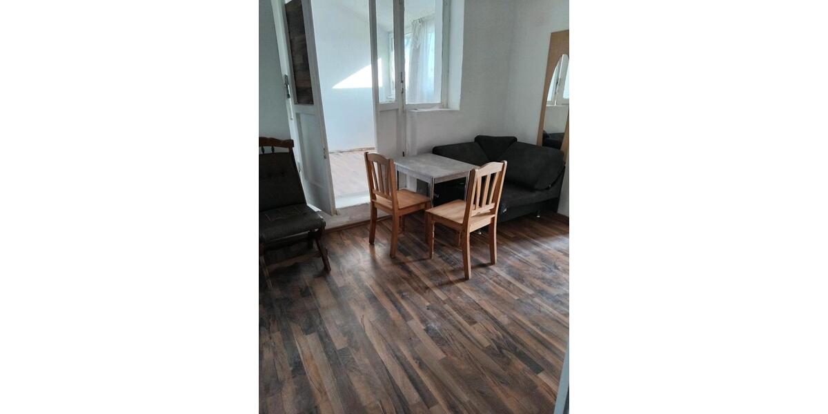 Dachgeschoßwohnung Bochum Bochum-Mitte - 4 Zimmer, 50 m&sup2;, 500&euro; | Angebot:26456101
