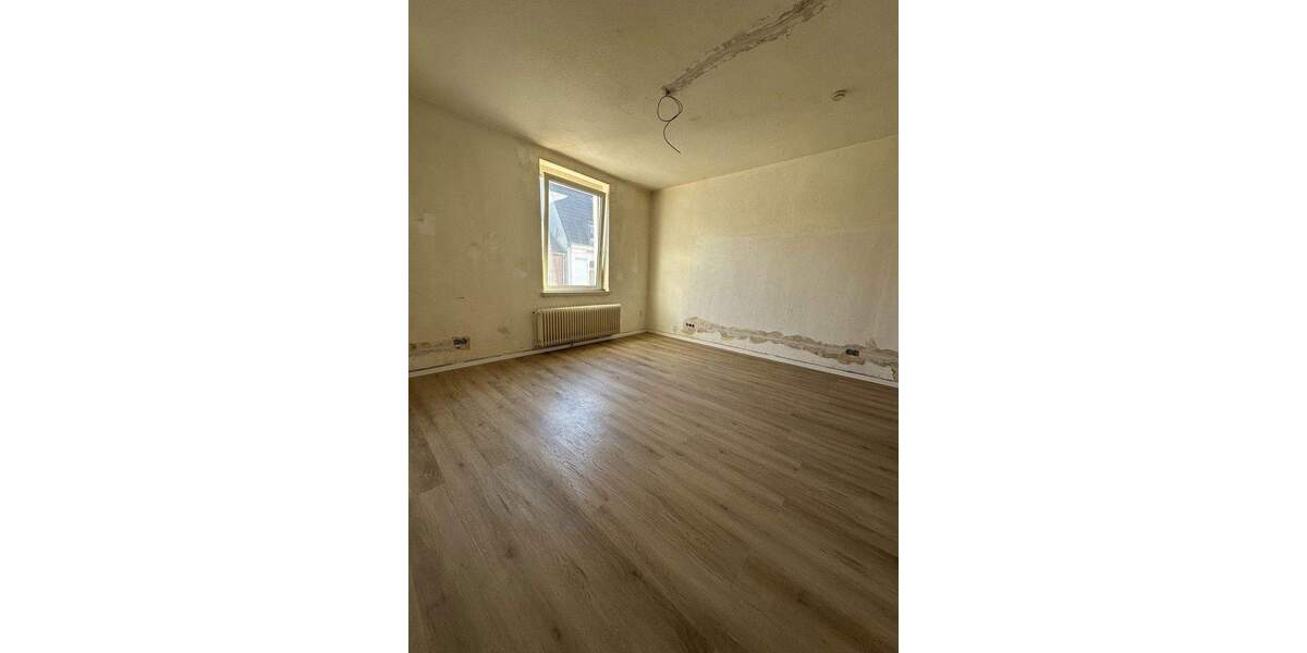 Etagenwohnung Bochum Gerthe - 5 Zimmer, 100 m&sup2;, 981&euro; | Angebot:25824690