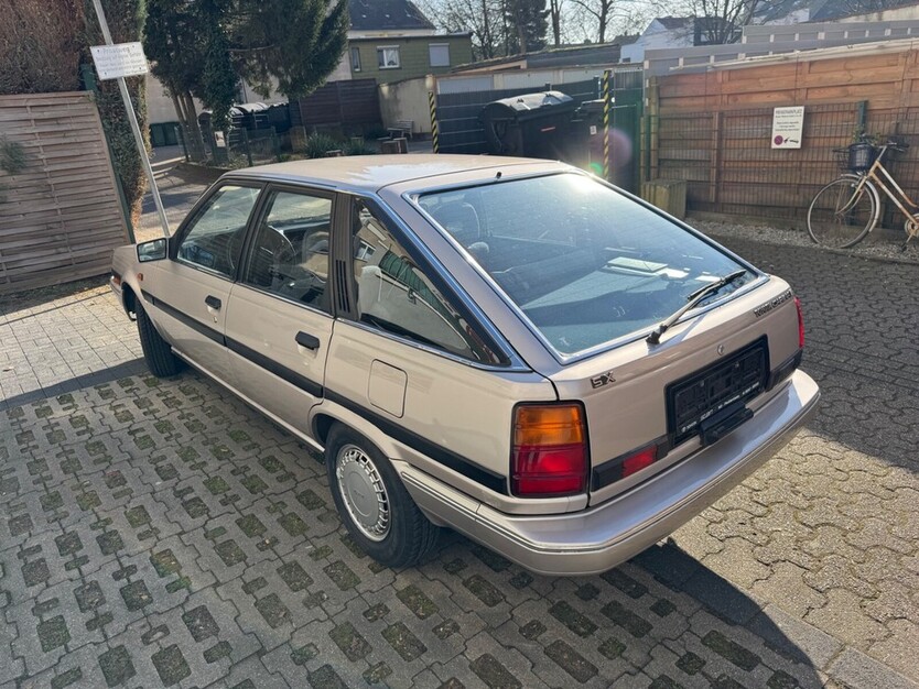 Toyota Carina II 31.698 km 5.500 € Bochum 44787