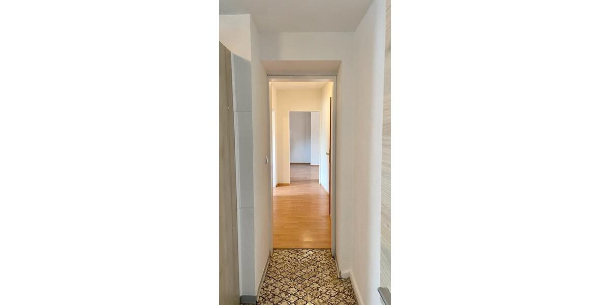 Etagenwohnung Essen Stadtbezirk III - 1 Zimmer, 49 m&sup2;, 575&euro; | Angebot:26478528