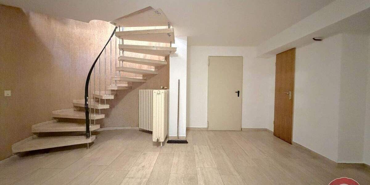 Einfamilienhaus Dinslaken Innenstadt - 8 Zimmer, 240 m&sup2;, 698.000&euro; | Angebot:25730854