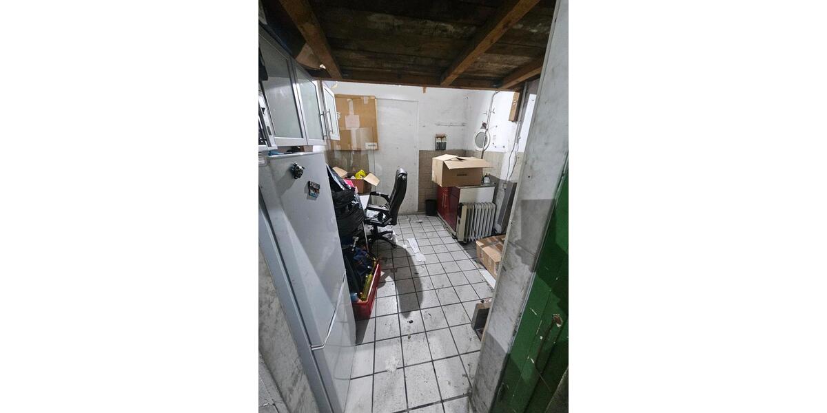 Kfz stellplätze auto Werkstatt Halle Lackierer korrasorie bauer zimmer