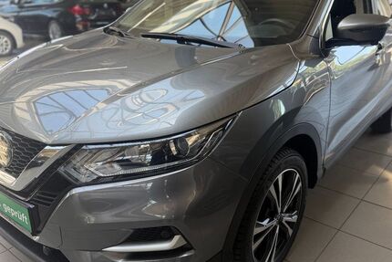 Nissan Qashqai 105.367 km 13.890 &euro; Bottrop 46236