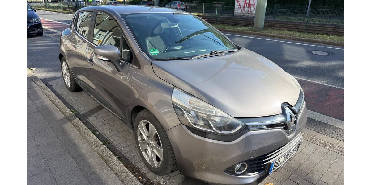 Renault Clio 23.500 km 10.999 &euro; Duisburg 47139