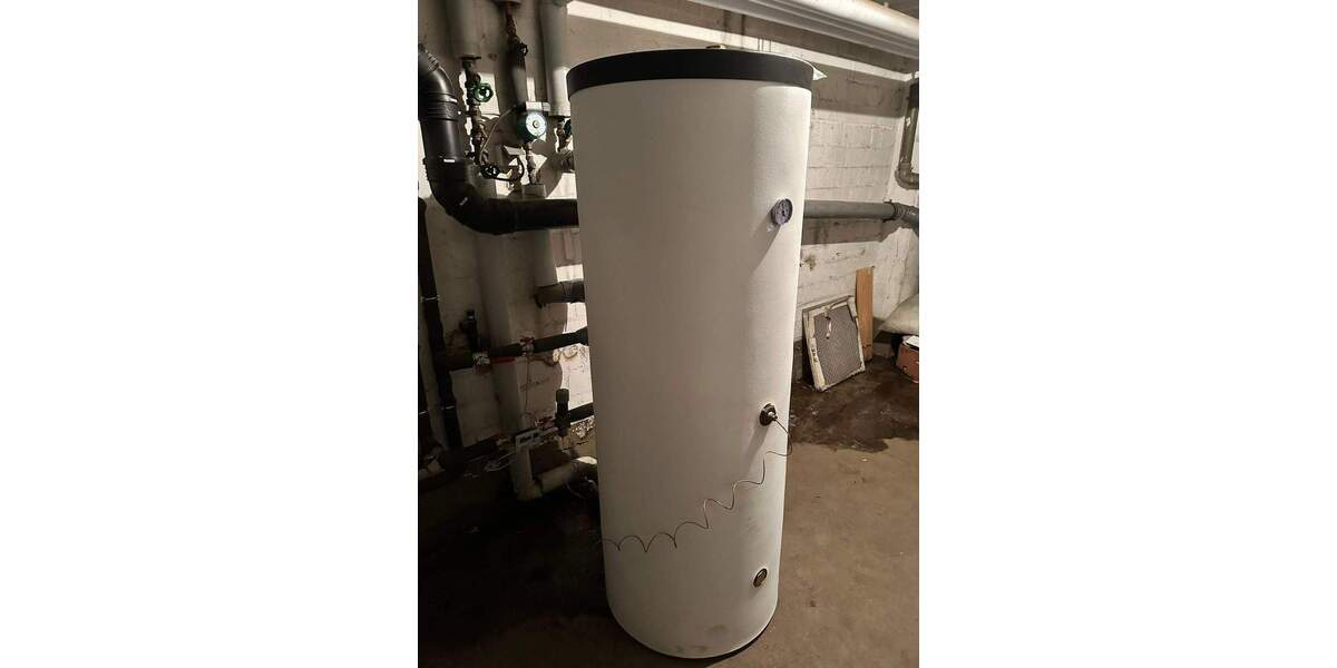 Gepflegtes, voll vermietetes Mehrfamilienhaus inkl. 2 Gewerbeeinheiten in Moers 2 zimmer