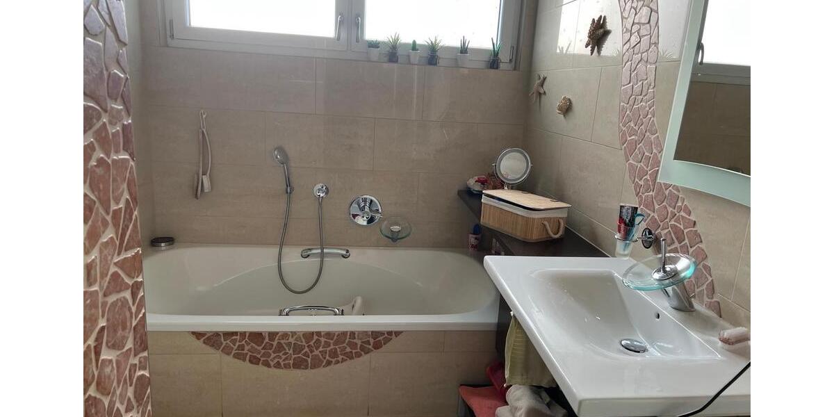 Bungalow Duisburg Essenberg - 5 Zimmer, 131 m&sup2;, 530.000&euro; | Angebot:26504724
