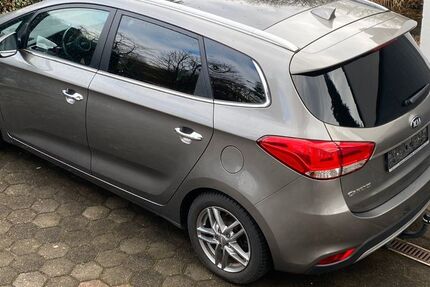 Kia Carens 77.000 km 11.800 &euro; Duisburg 47269