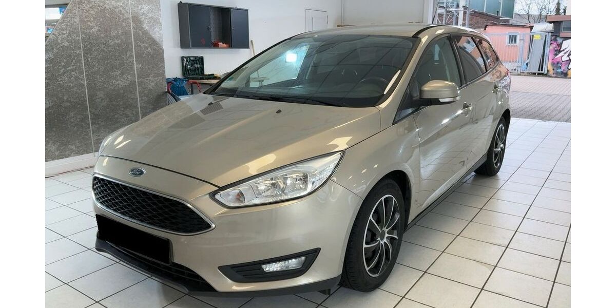 Ford Focus 184.000 km 5.990 &euro; Wuppertal 42329