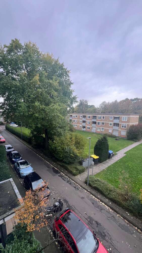 Wohnung zum Kaufen in Düsseldorf 389.000 € 103 m²