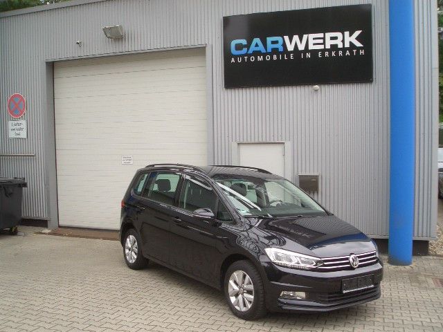 VW Touran 43.971 km 27.875 &euro; Erkrath 40699