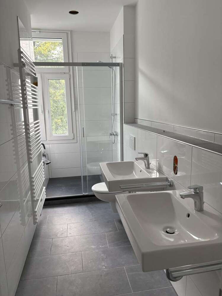Wohnung zum Mieten in Remscheid 750 € 93 m²