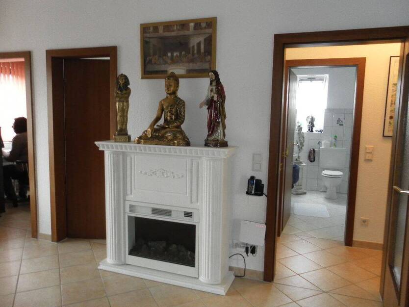 Gemütliche 3-Zimmer-DG-Wohnung mit EBK u. Balkon in Nähe Bahnhof Barmen 3 zimmer