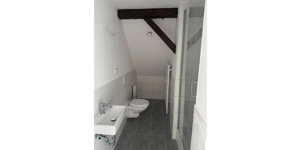 Dachgeschoßwohnung Essen Stadtbezirk VII - 4.5 Zimmer, 110 m&sup2;, 995&euro; | Angebot:25180557