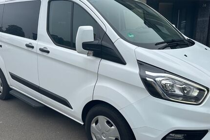 Ford Tourneo Custom 60.000 km 18.880 &euro; Duisburg 47138