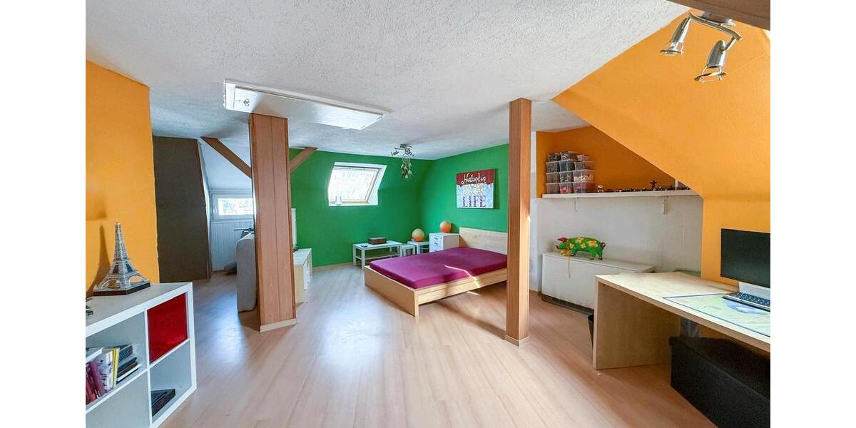 Reihenhaus Duisburg Hamborn - 5 Zimmer, 184 m&sup2;, 325.000&euro; | Angebot:27464599