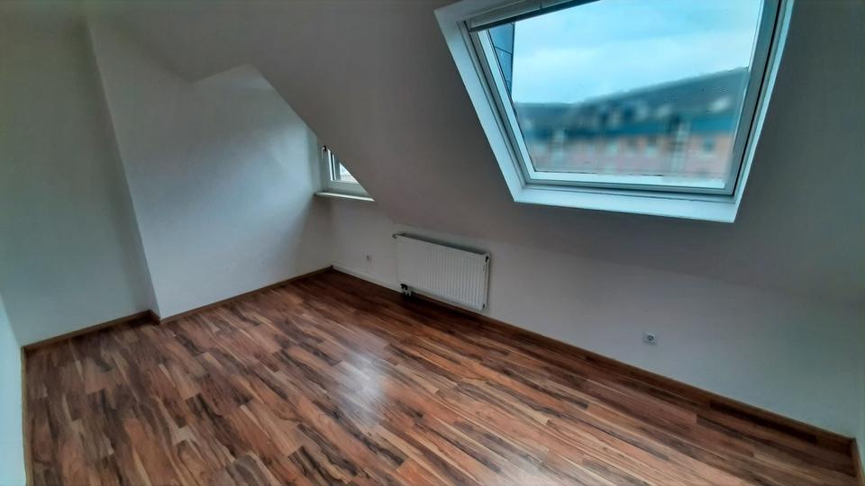 Witten: Bezahlbarer Wohnraum = charmante DG-Wohnung in zentraler Lage! 3 zimmer