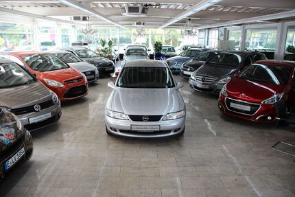 Opel Vectra 135.000 km 2.990 &euro; Essen 45356